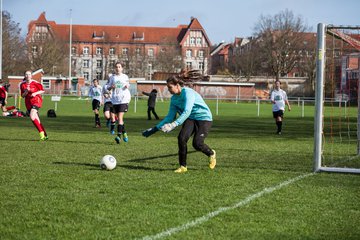Bild 92 - C-Juniorinnen Kieler MTV -  MTSV POlympia Neumuenster : Ergebnis: 1:0